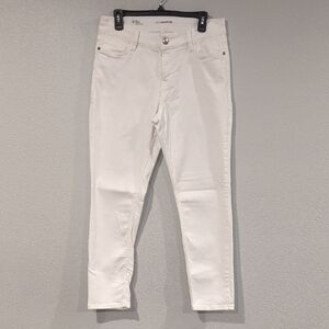 Liz Claiborne White Sara Slim Leg Jeans Size 8